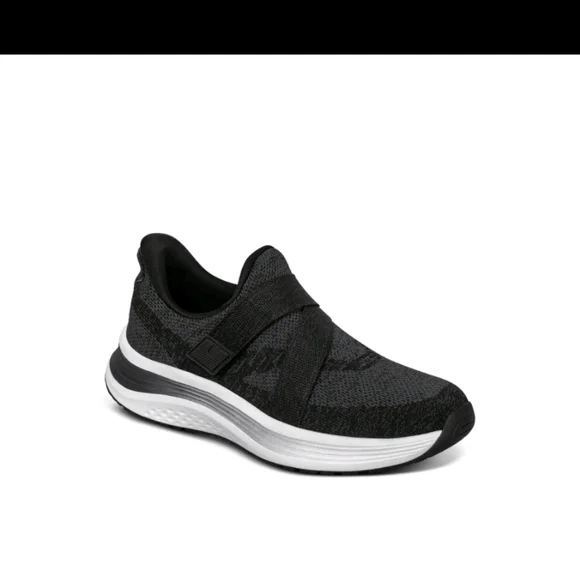 Orthofeet Naya Hand's Free Arch Support Sneaker - Black - Picture 6 of 8